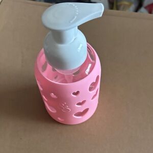 Pink Heart-Patterned Soap Dispenser